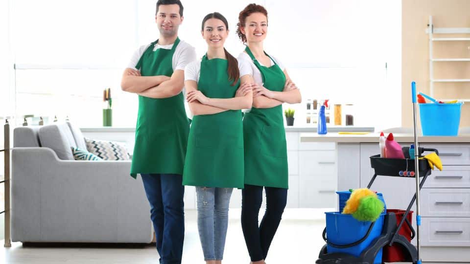 5 היתרונות של שכירת שירות ניקיון בקרבת מקום